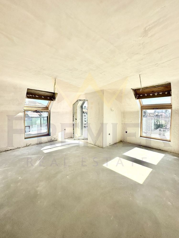 En venta  2 dormitorios Varna , Koljozen pazar , 110 metros cuadrados | 53862718