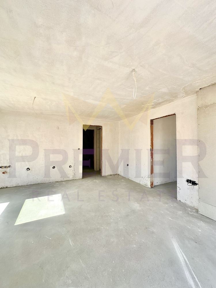 En venta  2 dormitorios Varna , Koljozen pazar , 110 metros cuadrados | 53862718 - imagen [2]
