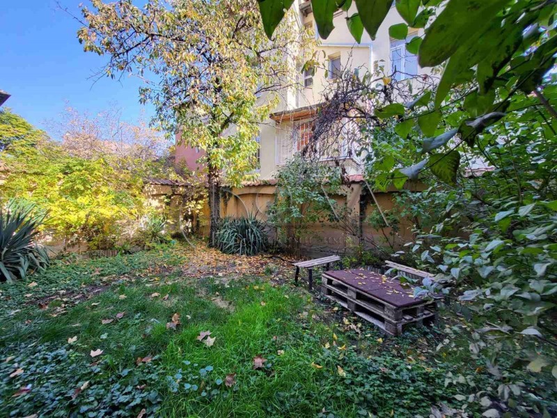 Till salu  Hus Golv Sofia , Centar , 240 kvm | 81735978 - bild [3]