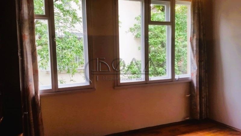 Till salu  Hus Golv Sofia , Centar , 240 kvm | 81735978 - bild [13]