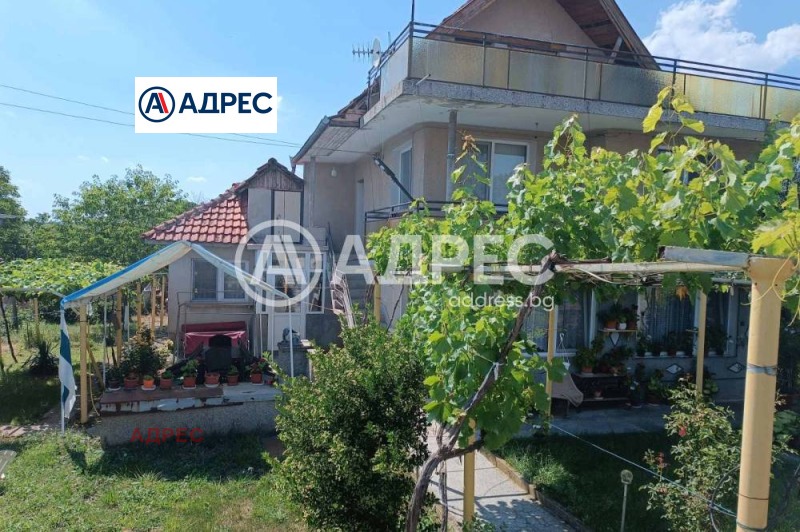 Продава КЪЩА в област Разград, с. Киченица - 126 кв.м / 90 000 € » 176 024.70 лв., АДРЕС