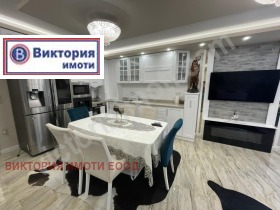 Продажба на тристайни апартаменти в град Велико Търново — страница 16 - изображение 1 