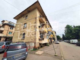 2 soverom Tsentar, Pernik 15