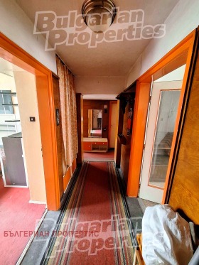 2 soverom Tsentar, Pernik 12