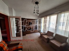 2 soverom Tsentar, Pernik 4
