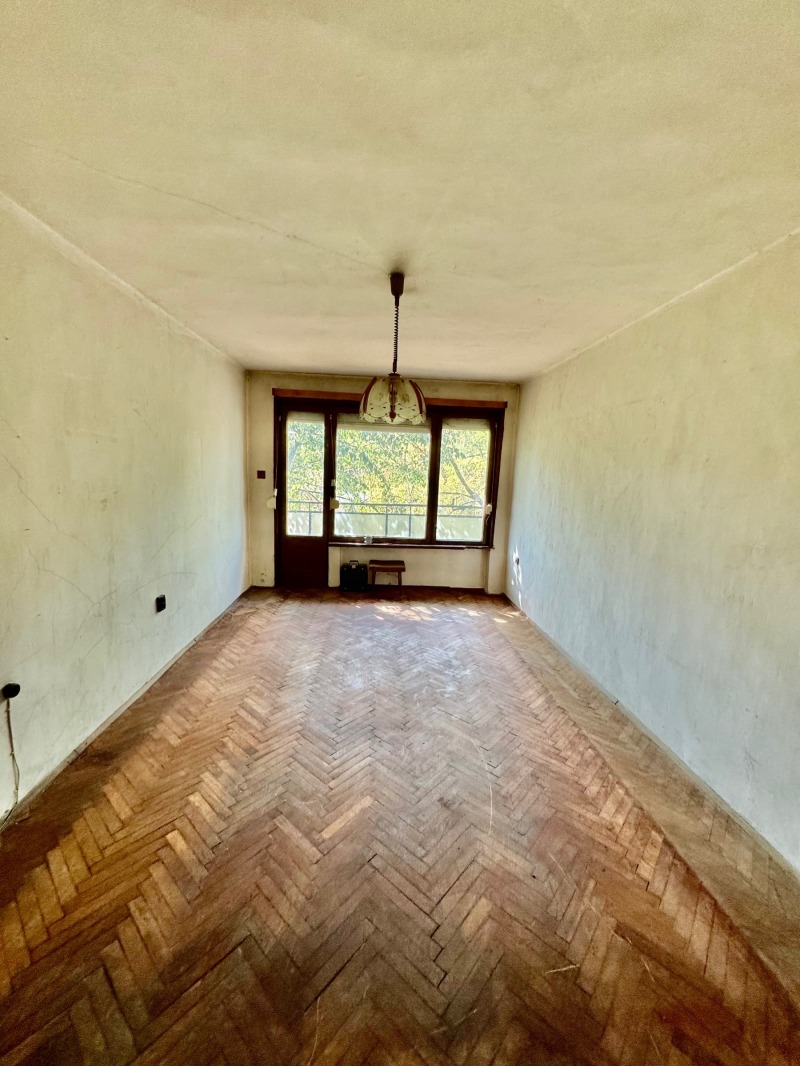 À venda  1 quarto Sofia , Poduiane , 67 m² | 91728647