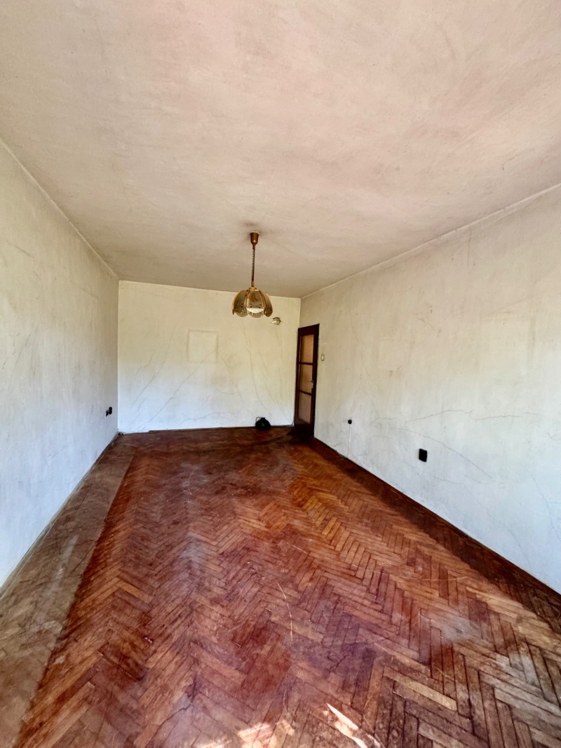À venda  1 quarto Sofia , Poduiane , 67 m² | 91728647 - imagem [2]