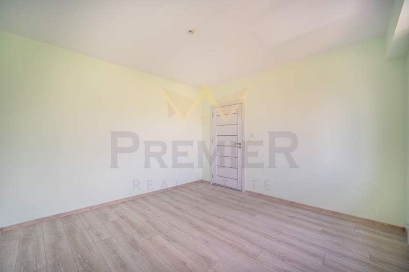 Till salu  2 sovrum Varna , Vladislav Varnentjik 1 , 65 kvm | 67987987 - bild [9]