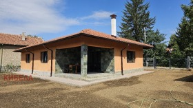 Huis Dolna Dikanja, regio Pernik 1