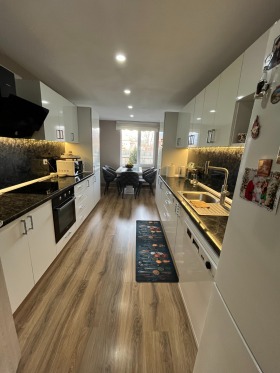 ������ ������� ����