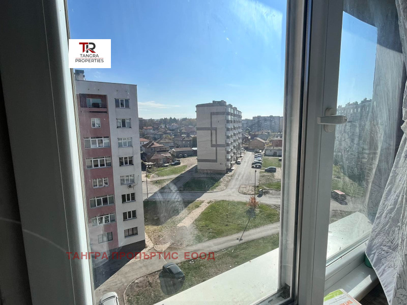 En venta  Estudio región Pernik , Radomir , 47 metros cuadrados | 18833295