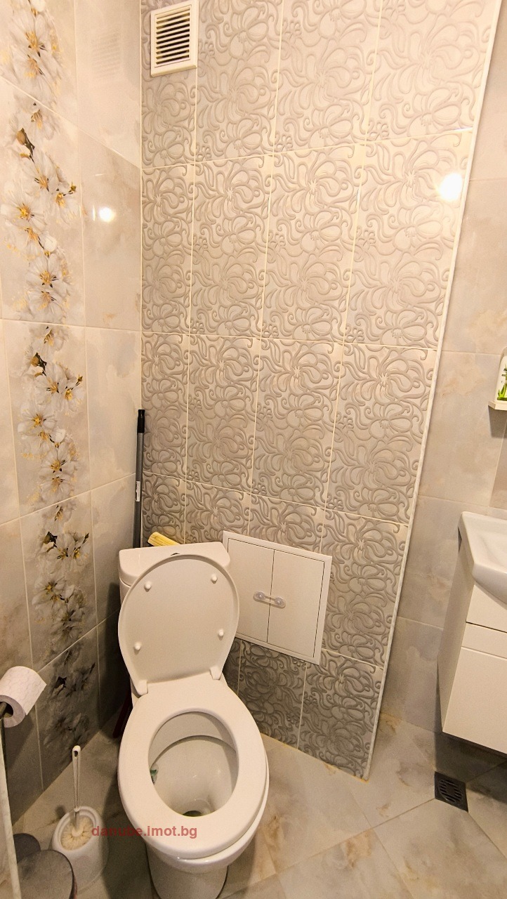 Продава 2-СТАЕН, гр. Русе, Възраждане, снимка 12 - Апартаменти - 55929536