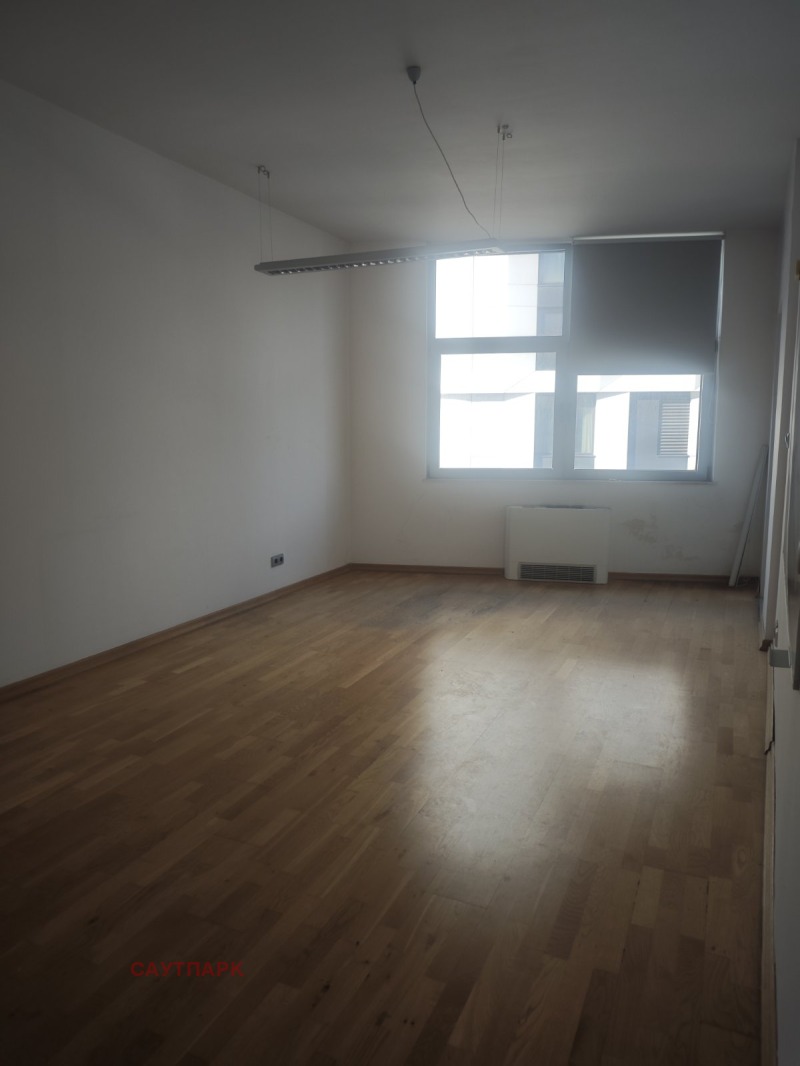 Myytävänä  2 makuuhuonetta Sofia , Manastirski livadi , 234 neliömetriä | 96902602 - kuva [12]