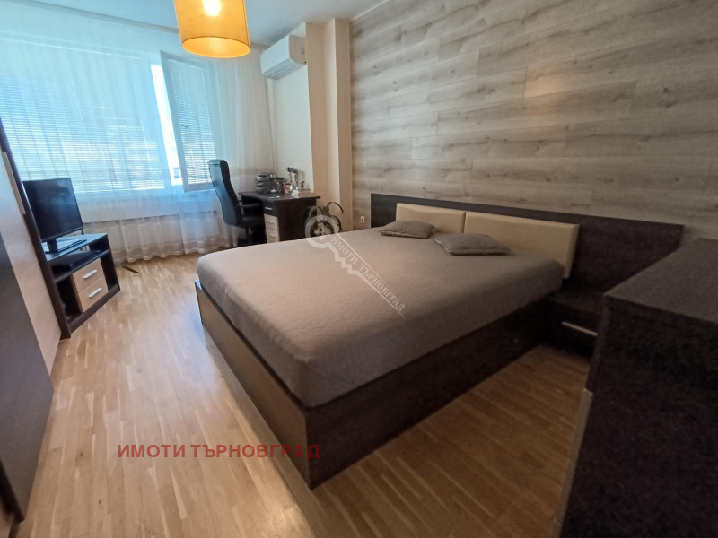 Продава  3-стаен град Велико Търново , Колю Фичето , 90 кв.м | 96123843 - изображение [4]