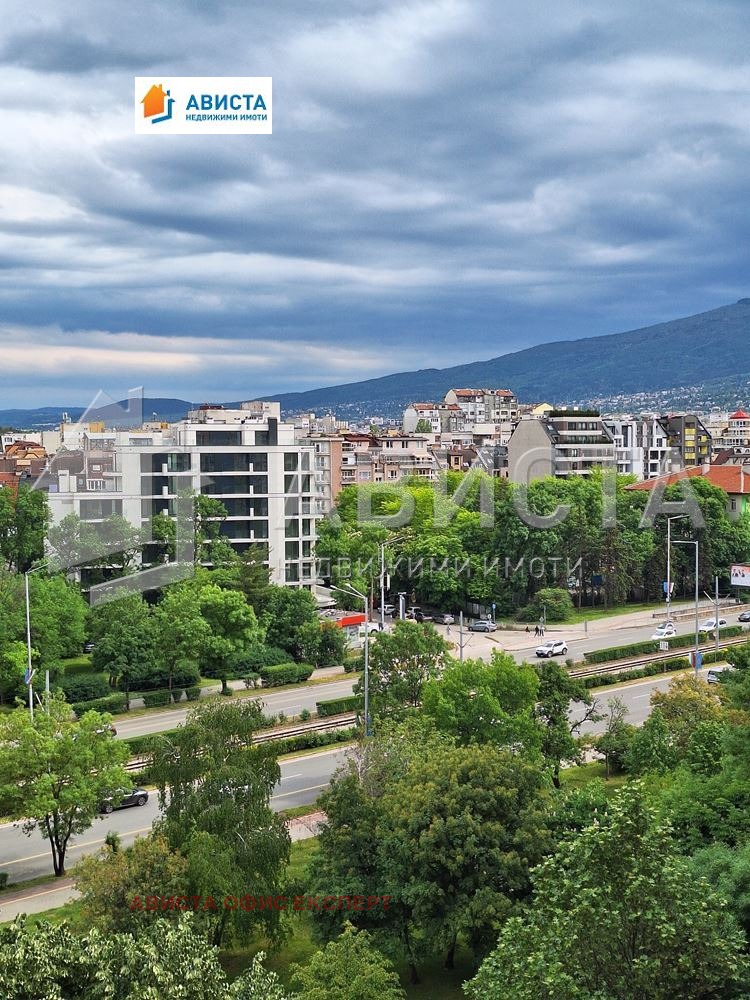 Продава 3-СТАЕН, гр. София, Белите брези