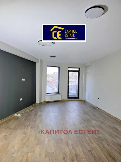 Продава 3-СТАЕН, гр. Плевен, Идеален център, снимка 2 - Апартаменти - 54908800