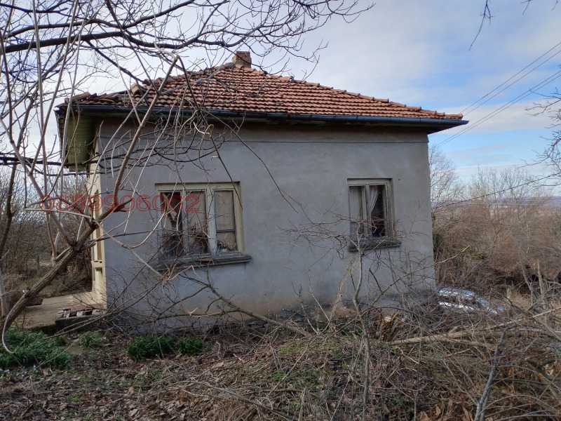 Продава КЪЩА, с. Деветаки, област Ловеч, снимка 3 - Къщи - 52786393