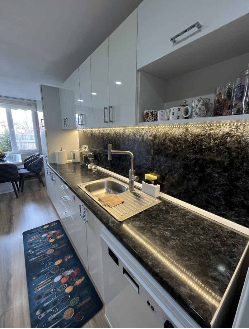 Продава КЪЩА, гр. Казанлък, област Стара Загора, снимка 2 - Къщи - 53416528