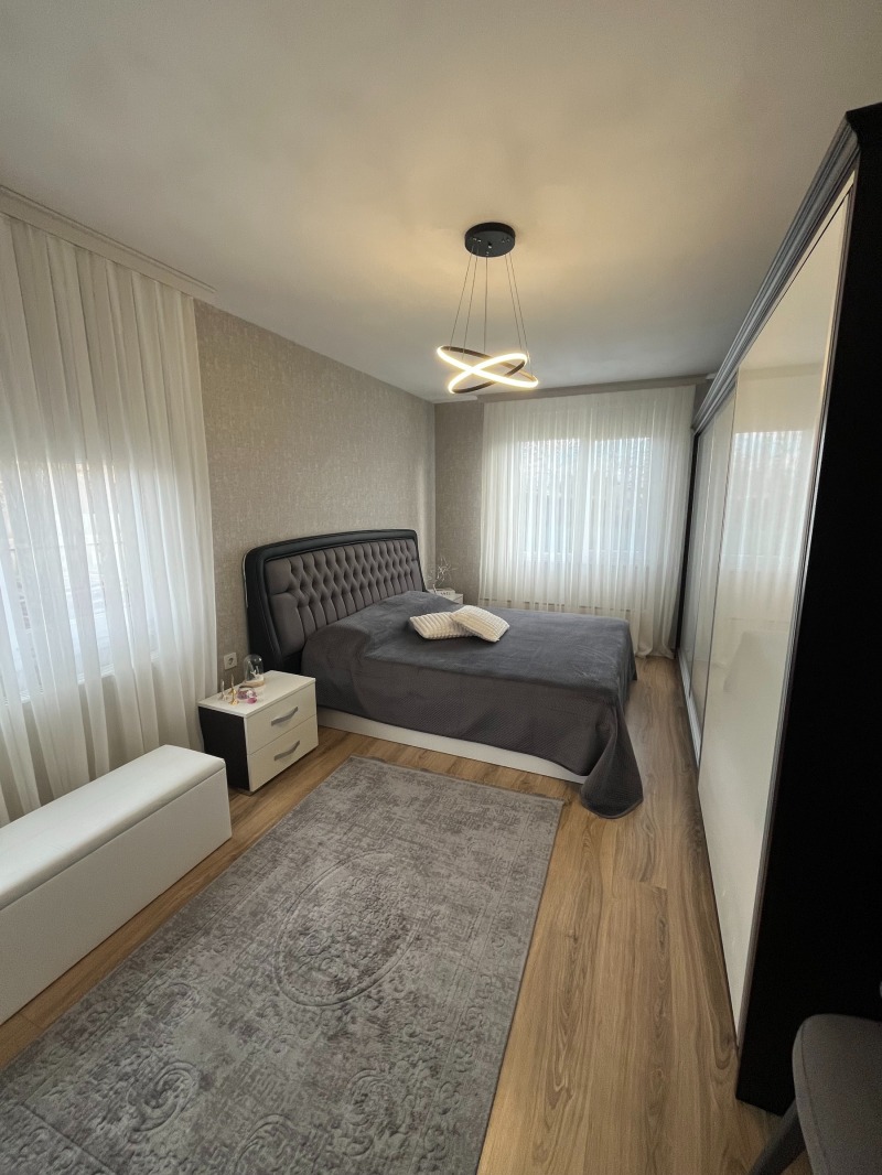 Продава КЪЩА, гр. Казанлък, област Стара Загора, снимка 9 - Къщи - 53416528