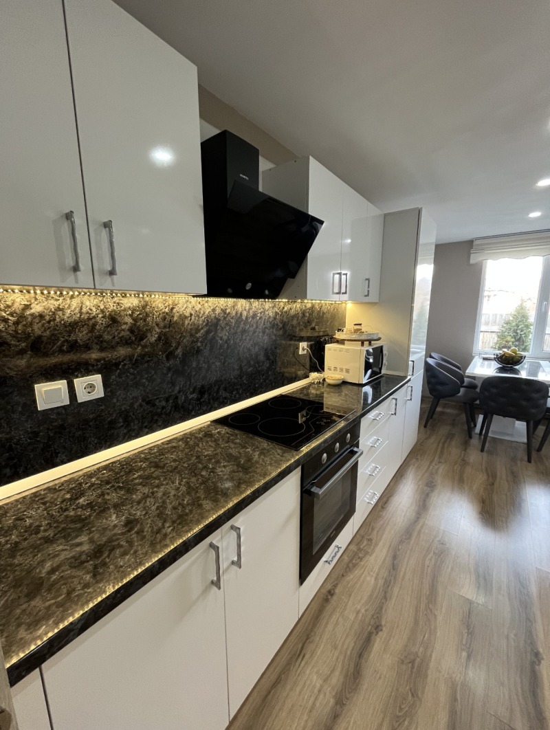 Продава КЪЩА, гр. Казанлък, област Стара Загора, снимка 3 - Къщи - 53416528