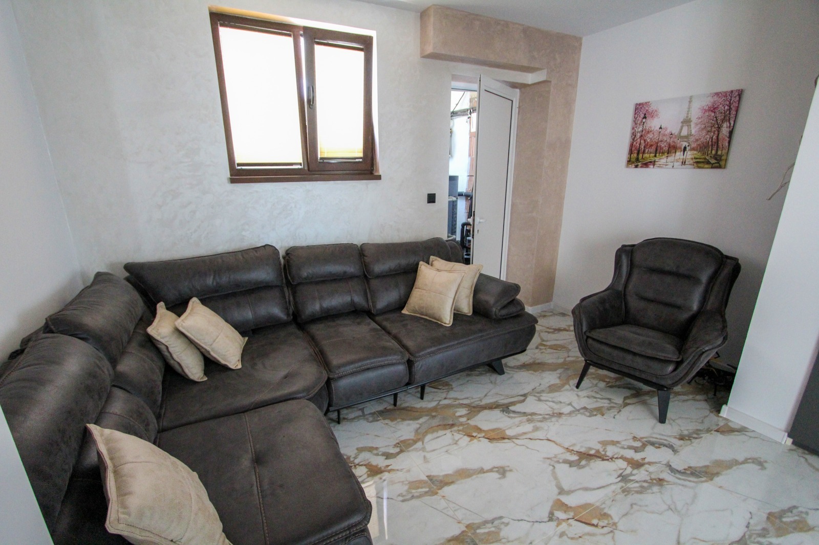 Продава КЪЩА, гр. София, с. Долни Богров, снимка 4 - Къщи - 54399655