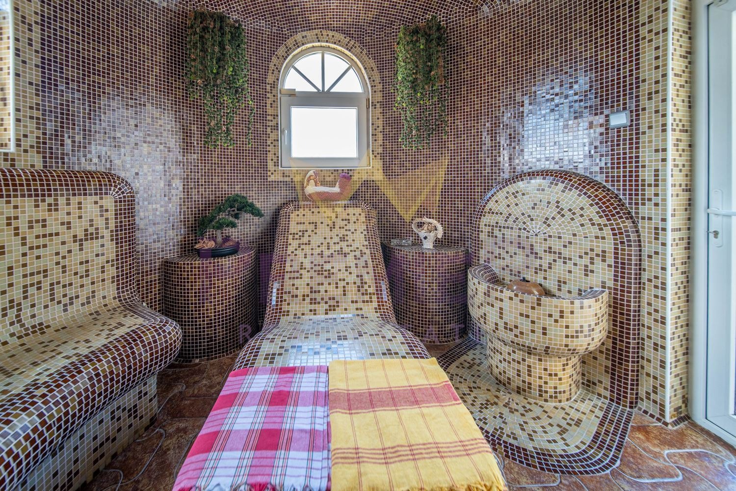 Продава КЪЩА, гр. Варна, м-т Долна Трака, снимка 14 - Къщи - 55951415