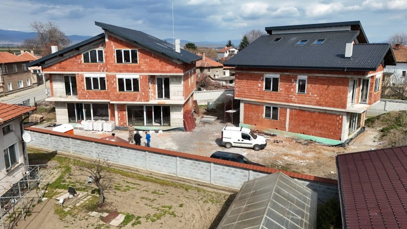 Продава КЪЩА в област София, с. Мусачево - 290 кв.м / 376 500 € » 736 370.00 лв., ХОУМТЕД