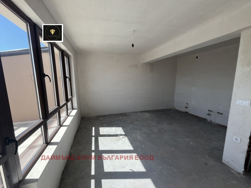 Til salg  1 soveværelse Plovdiv , Ostromila , 88 kvm | 44875957 - billede [2]
