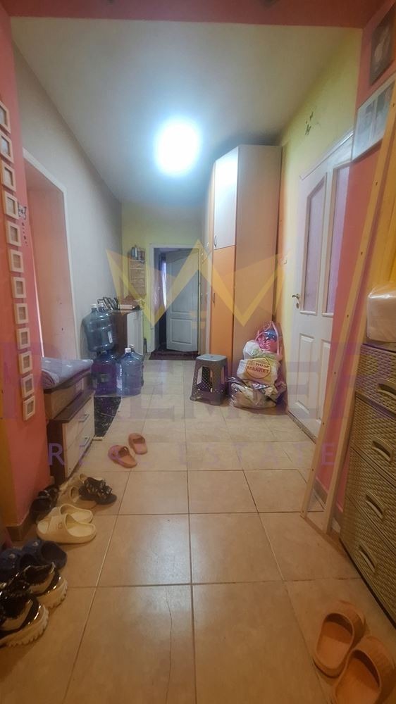 Продава КЪЩА, гр. Девня, област Варна, снимка 6 - Къщи - 42073543