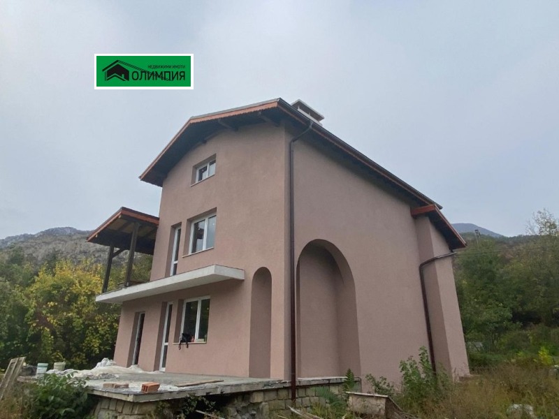 Продава  Къща област Враца , с. Лютиброд , 210 кв.м | 47186995