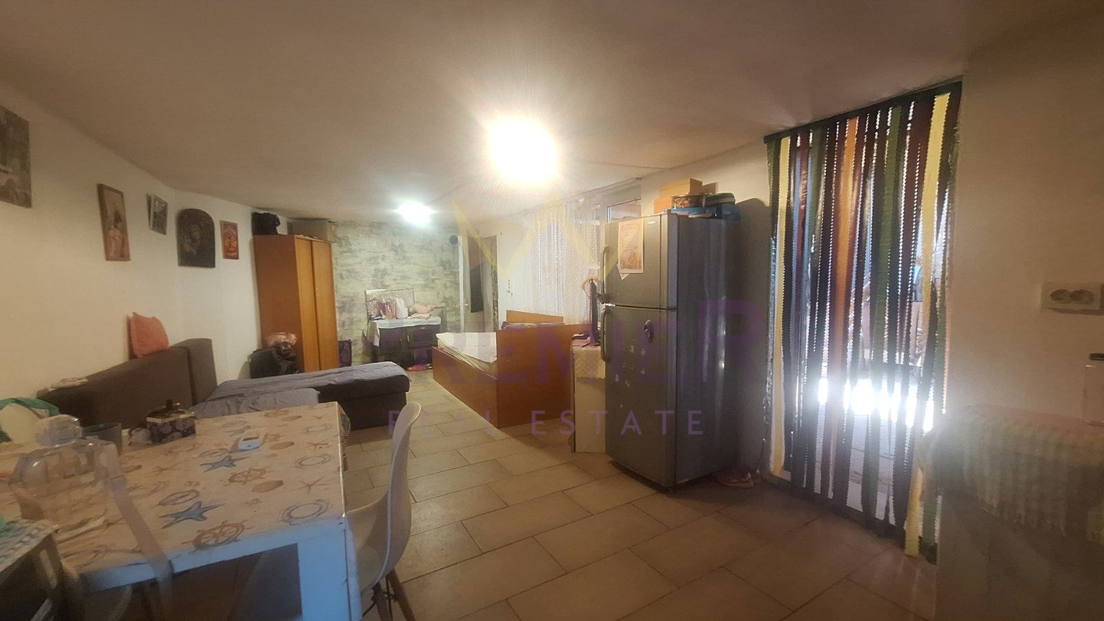 Продава КЪЩА, гр. Девня, област Варна, снимка 11 - Къщи - 42073543
