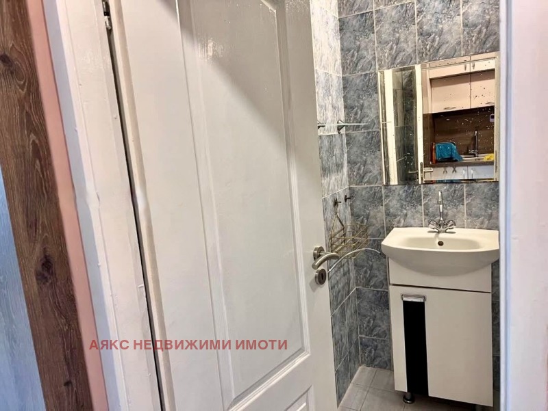 En venta  Estudio Sofia , Jadzhi Dimitar , 35 metros cuadrados | 76450374 - imagen [6]