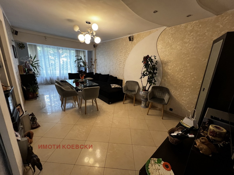Продава  3-стаен град София , Сухата река , 89 кв.м | 98723104 - изображение [2]
