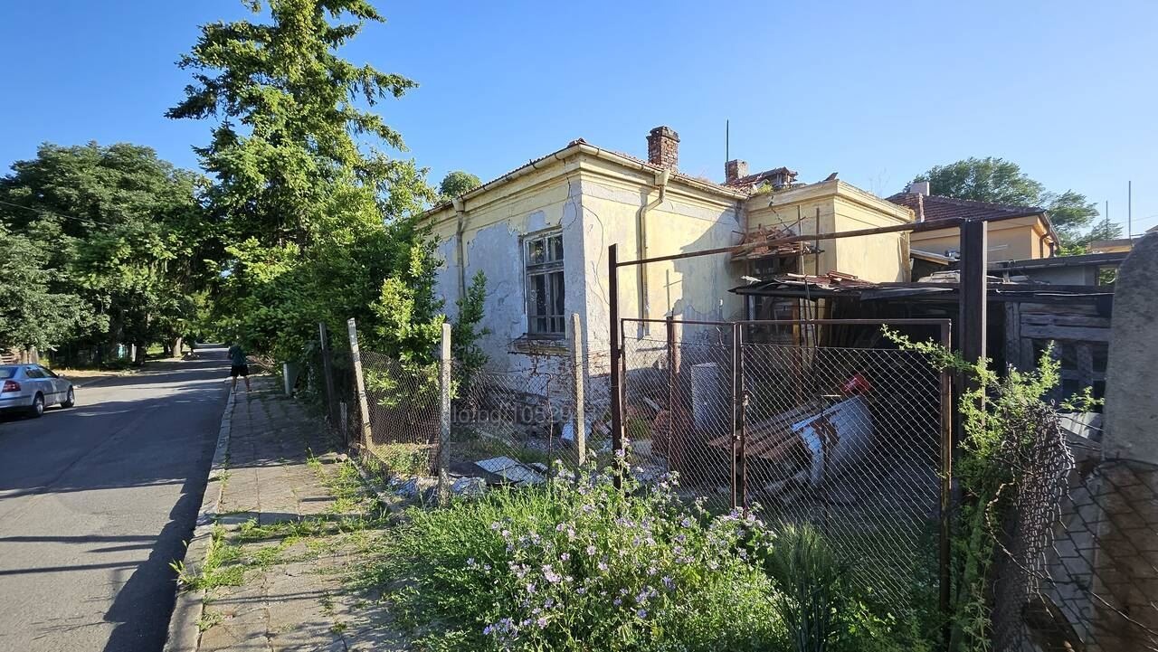 Продава КЪЩА, гр. Бургас, Черно море, снимка 2 - Къщи - 52561057
