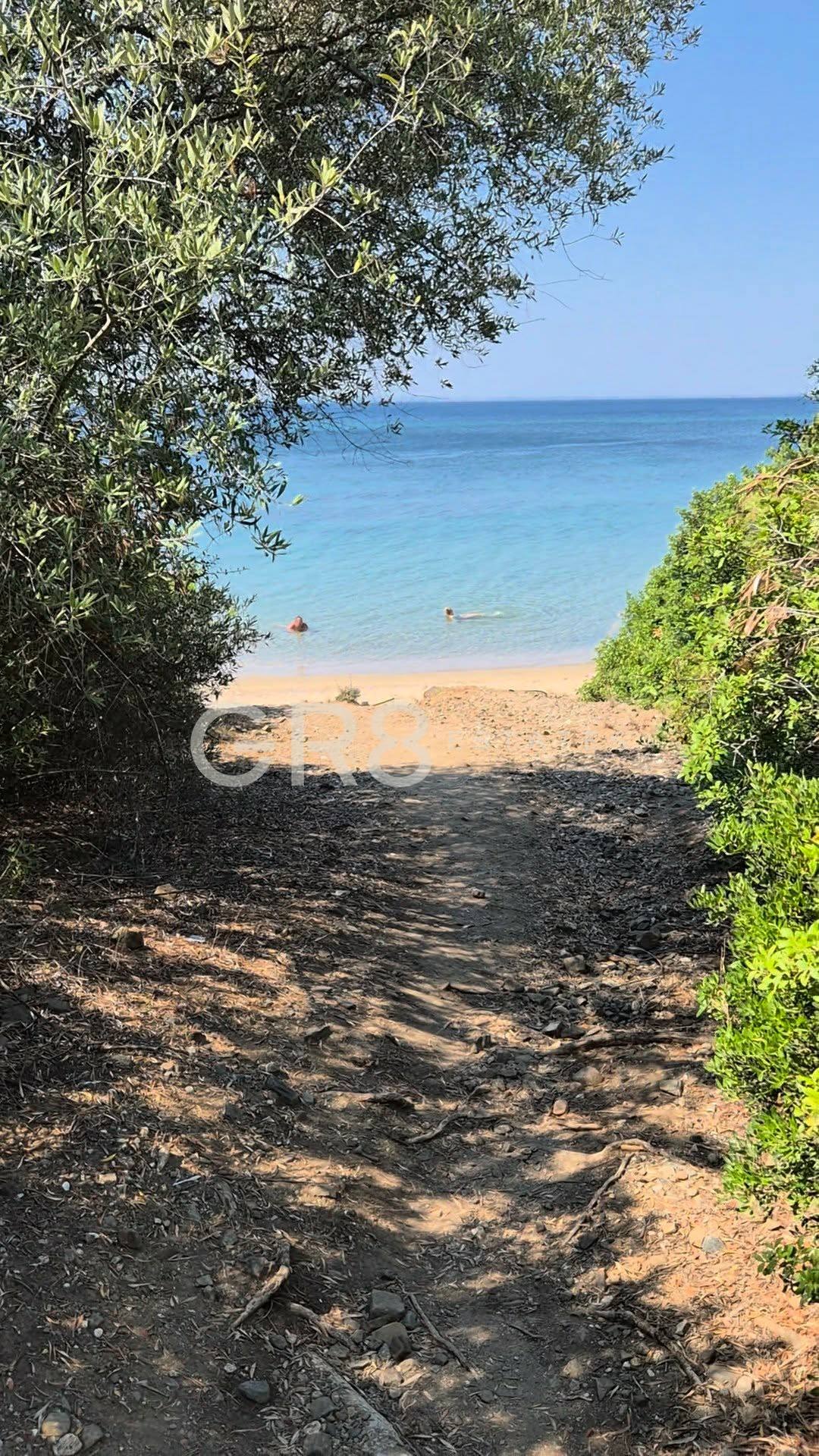 Продава ПАРЦЕЛ, Извън страната, област Извън страната