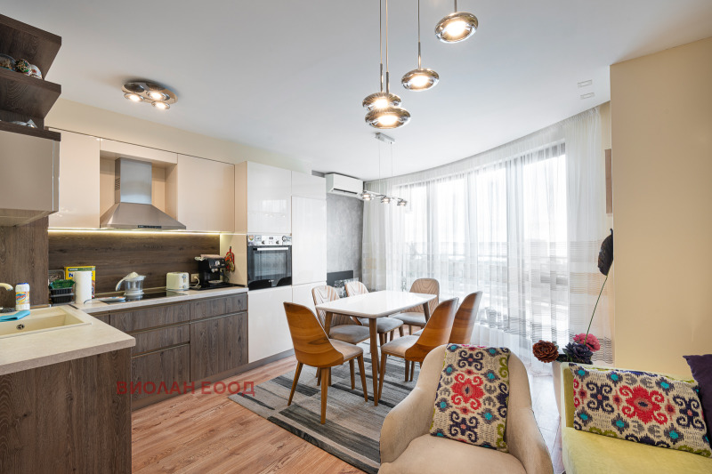 Продава 3-СТАЕН, гр. Варна, Бриз, снимка 3 - Апартаменти - 52204026