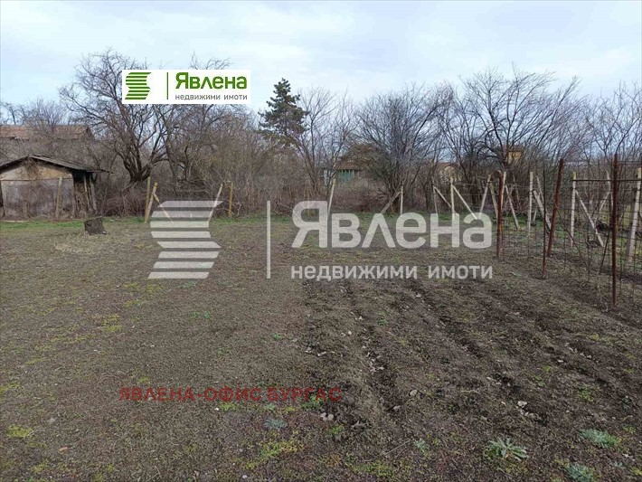 Продава КЪЩА, с. Ливада, област Бургас, снимка 4 - Къщи - 49133079