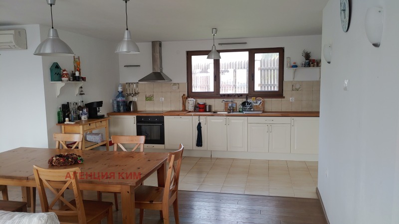 Продава КЪЩА, гр. Гурково, област Стара Загора, снимка 3 - Къщи - 52640959