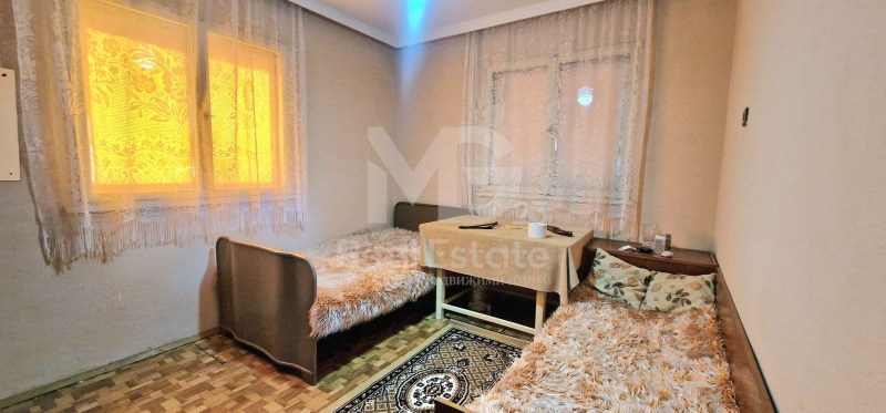 Продава КЪЩА, с. Белозем, област Пловдив, снимка 2 - Къщи - 52272427