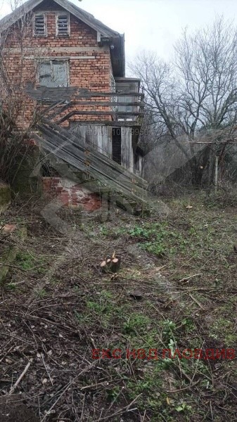 Продава КЪЩА, с. Розовец, област Пловдив