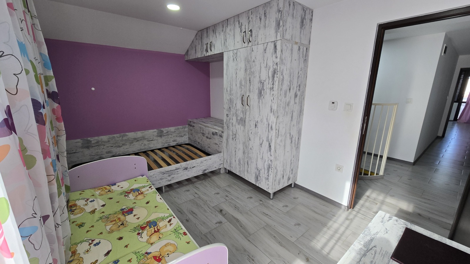 Продава ЕТАЖ ОТ КЪЩА, гр. Кюстендил, Център, снимка 12 - Етаж от къща - 53645294