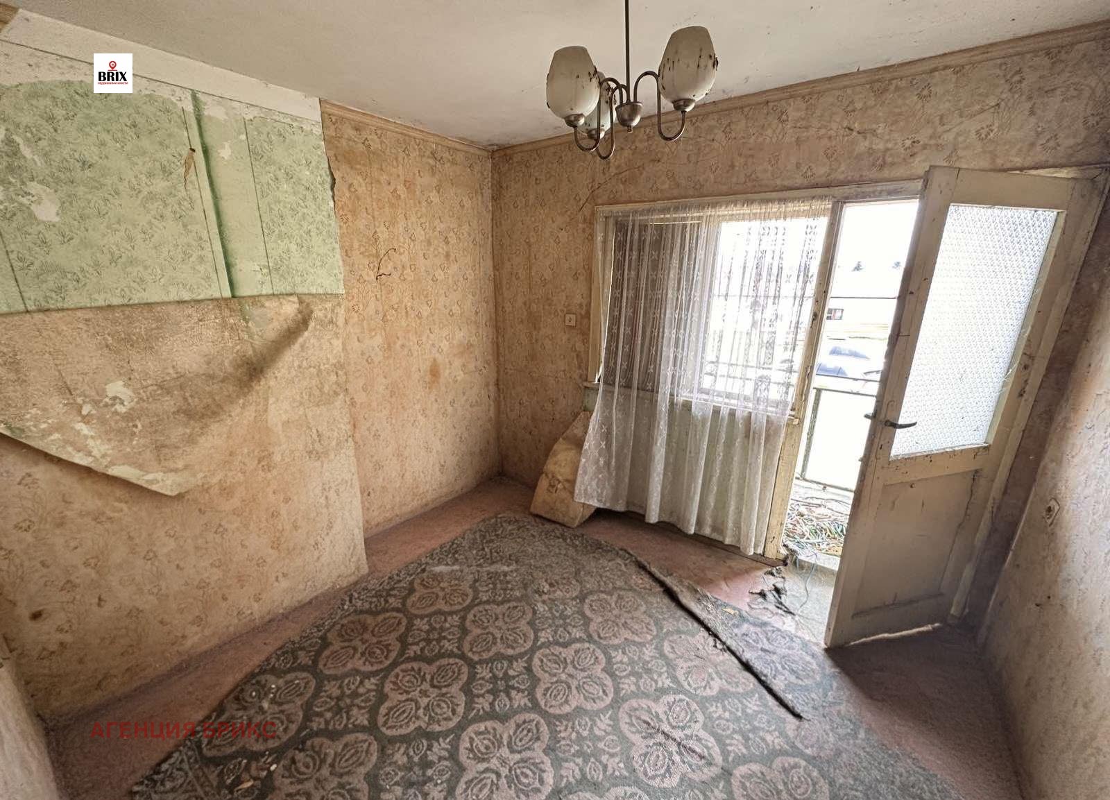 Продава КЪЩА, с. Екзарх Йосиф, област Русе, снимка 9 - Къщи - 54075630