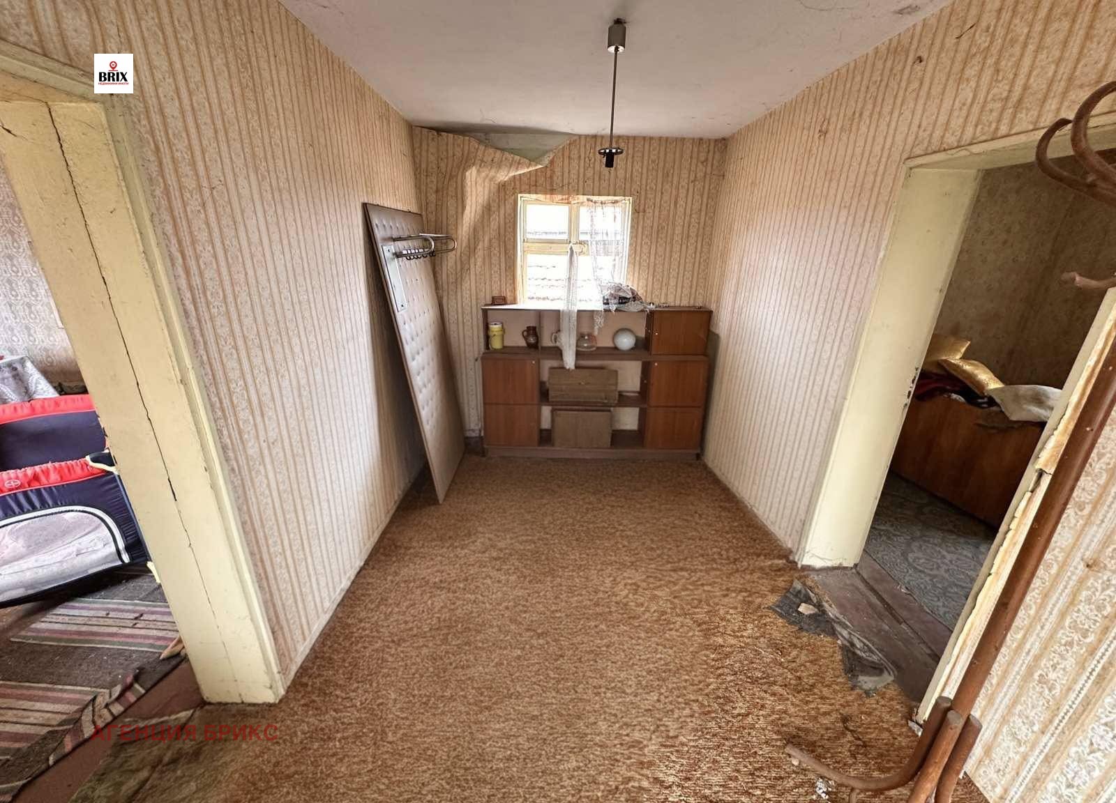 Продава КЪЩА, с. Екзарх Йосиф, област Русе, снимка 3 - Къщи - 54075630