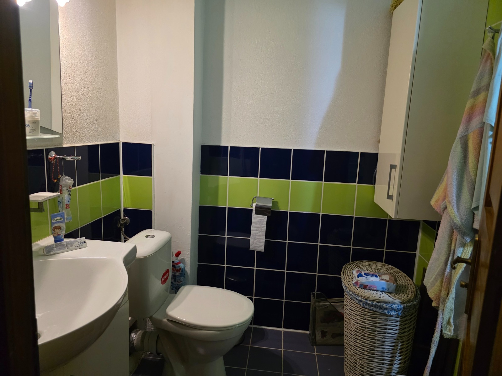 Продава КЪЩА, гр. София, Карпузица, снимка 17 - Къщи - 54361930