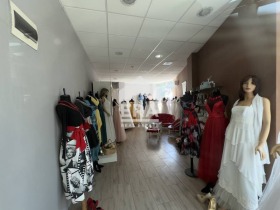 Butik Tsentar, Ruse 2