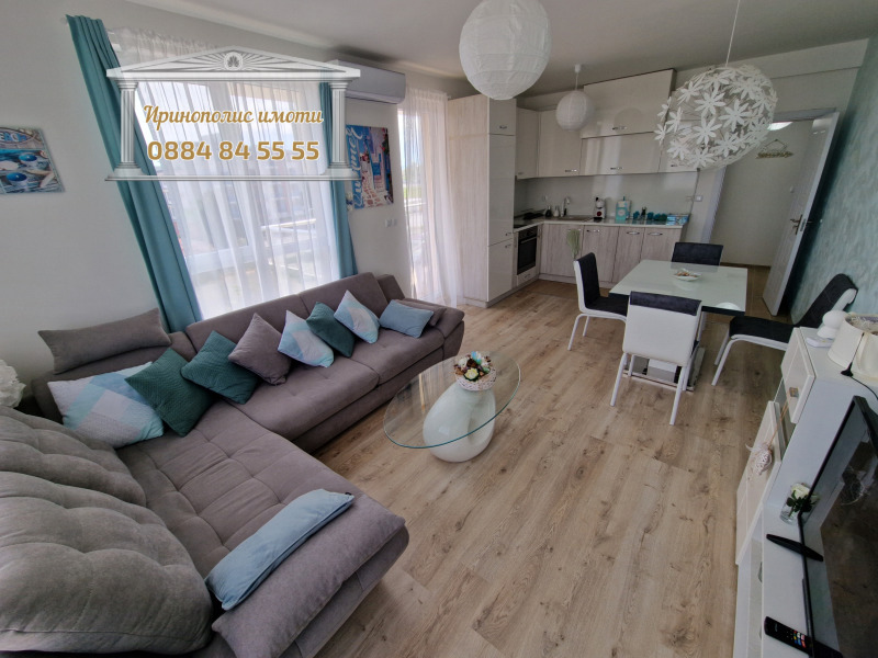 Продава  2-стаен област Бургас , гр. Приморско , 68 кв.м | 72858896
