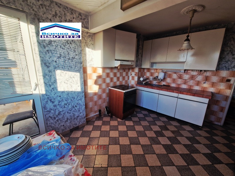 Продава 2-СТАЕН, гр. Русе, Чародейка - Юг, снимка 4 - Апартаменти - 52621675