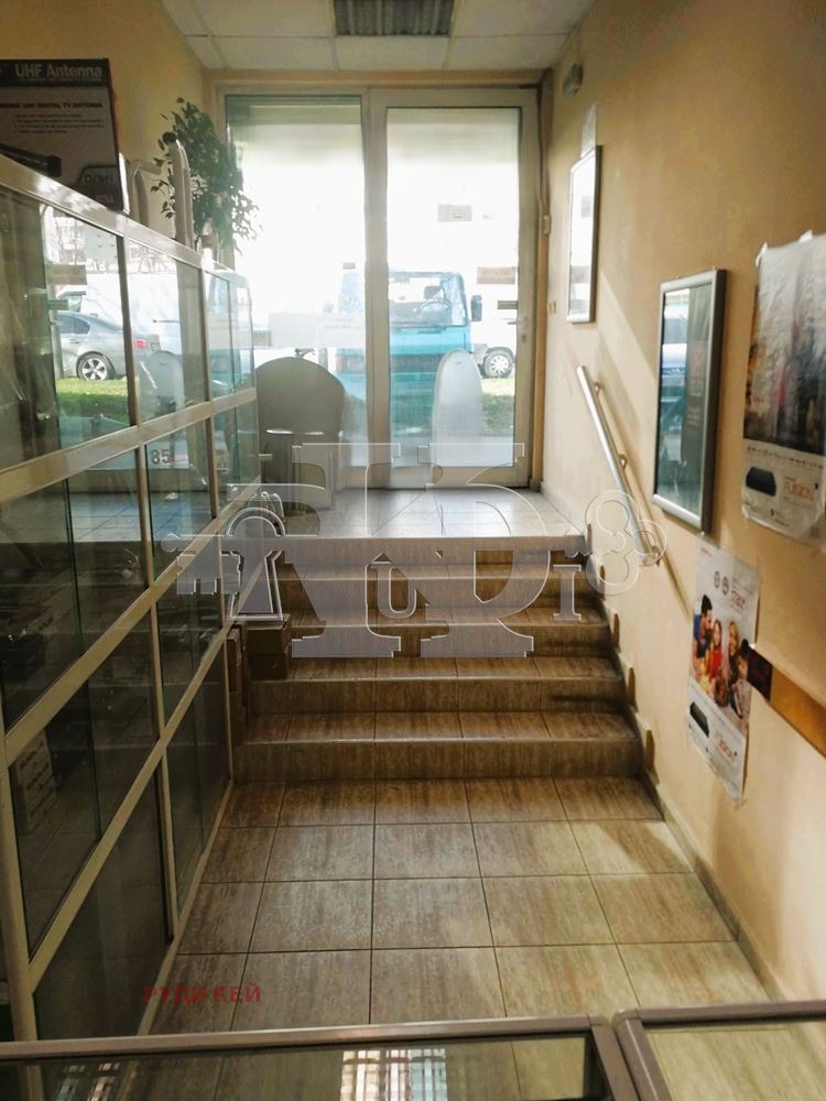 Продава МАГАЗИН, гр. Варна, Зимно кино Тракия