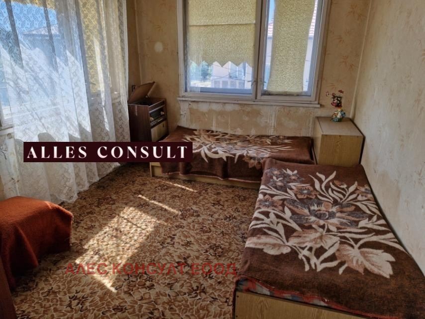 Продава КЪЩА, гр. София, с. Волуяк, снимка 14 - Къщи - 54352430