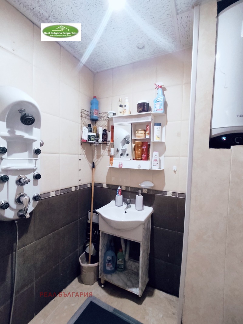 Na sprzedaż  1 sypialnia Ruse , Czarodejka - Jug , 65 mkw | 60151459 - obraz [17]